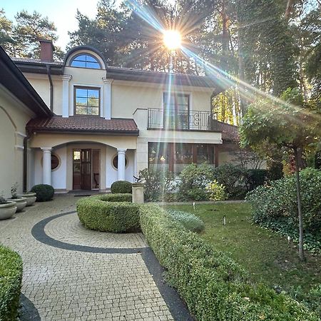 Magdalenka Luxury Villa Indoor Pool Warsaw מראה חיצוני תמונה