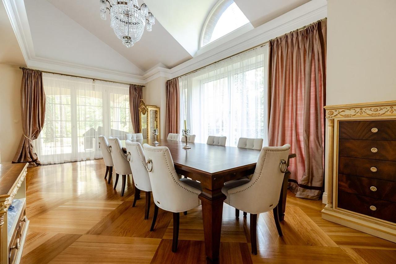 Magdalenka Luxury Villa Indoor Pool Warsaw מראה חיצוני תמונה