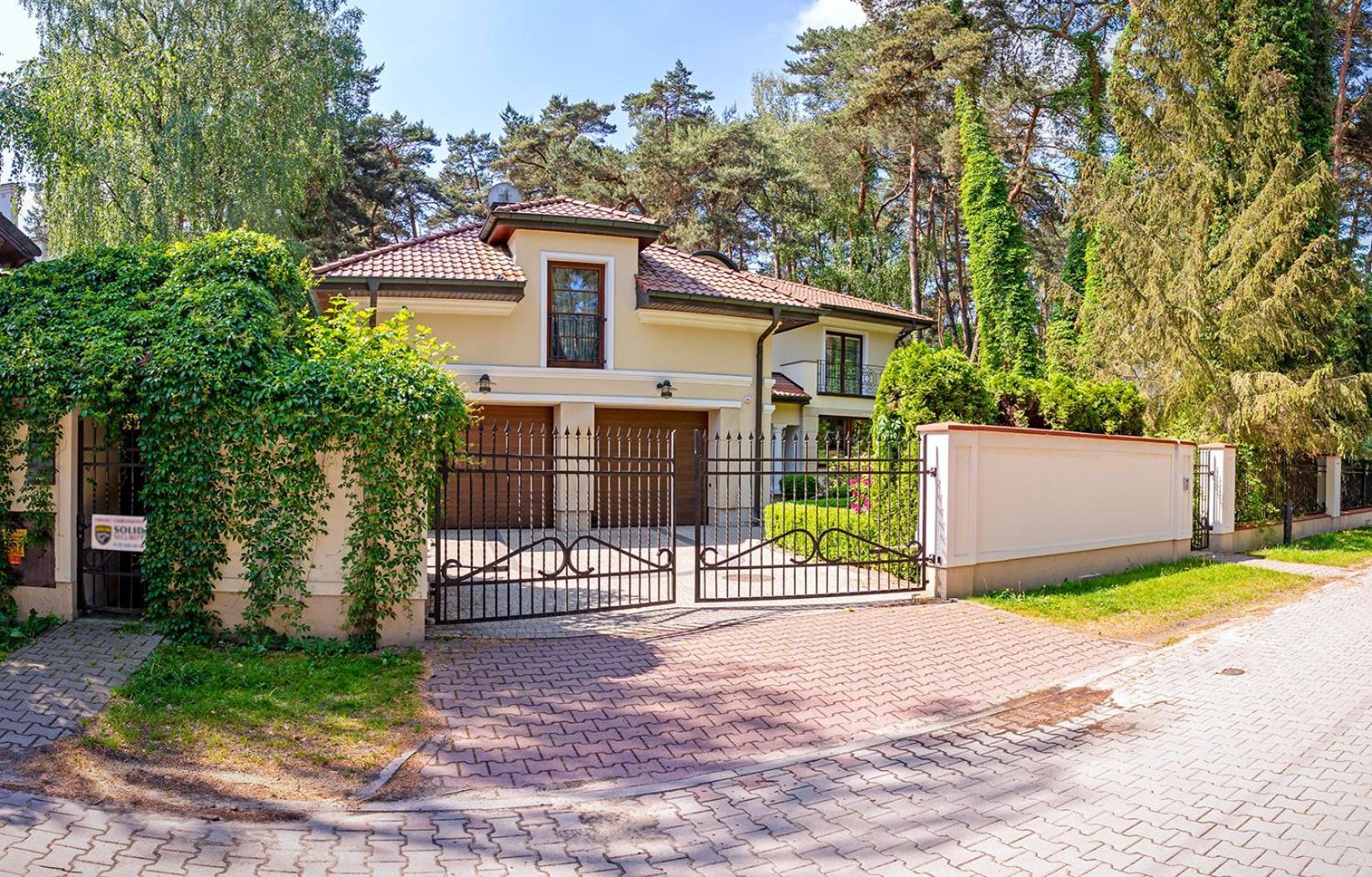 Magdalenka Luxury Villa Indoor Pool Warsaw מראה חיצוני תמונה